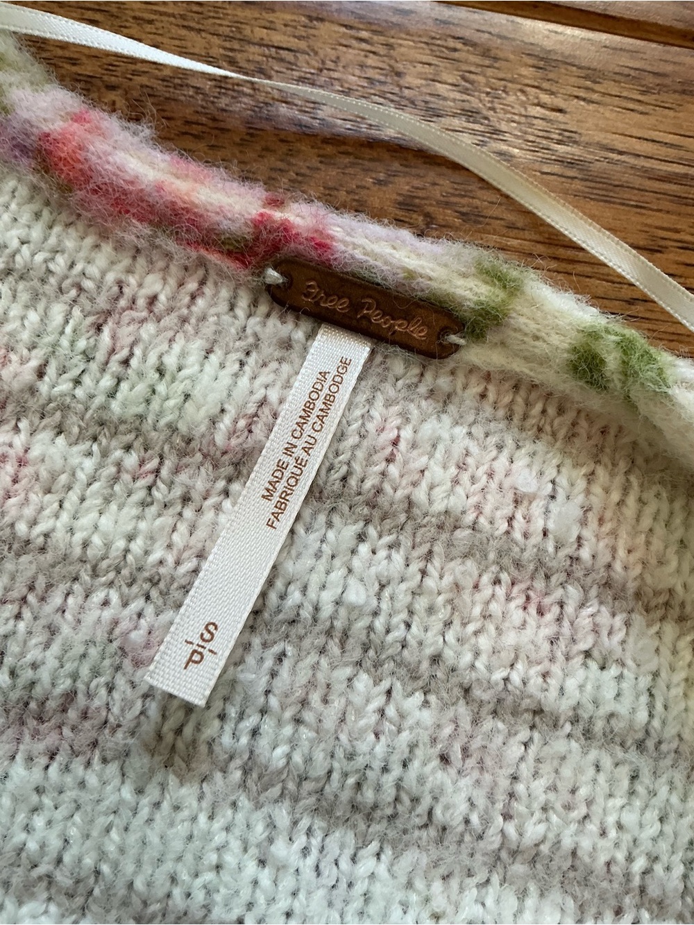 FREE PEOPLE BED OF ROSES SWEATER, Small - Picture 8 of 10